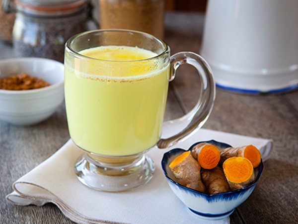 Nghệ với mật ong chữa đau dạ dày nghe voi mat ong chua dau da day