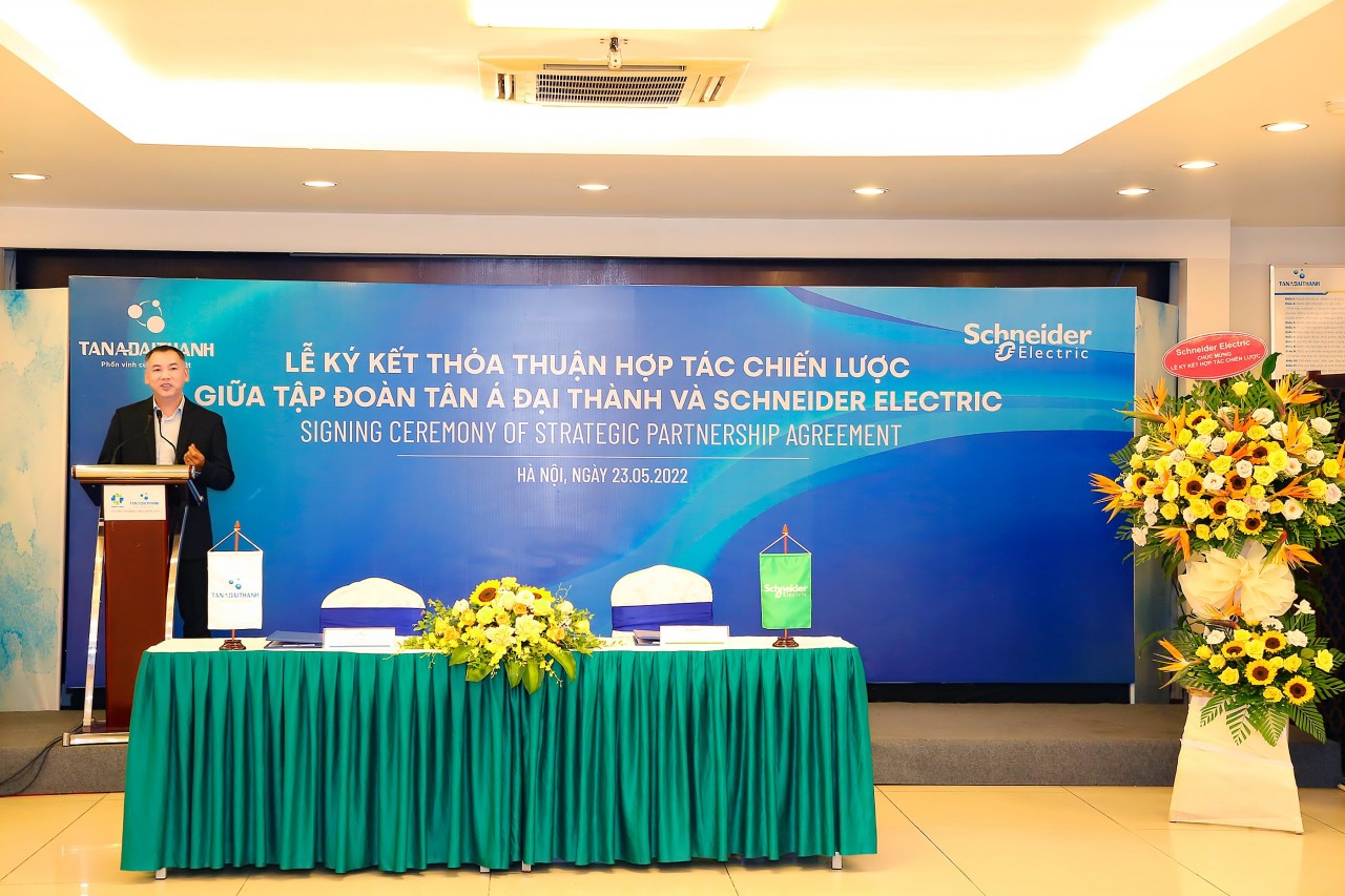 Ông Đồng Mai Lâm, Tổng Giám đốc Schneider Electric Việt Nam & Campuchia phát biểu tại sự kiện. Ông Đồng Mai Lâm, Tổng Giám đốc Schneider Electric Việt Nam & Campuchia phát biểu tại sự kiện.