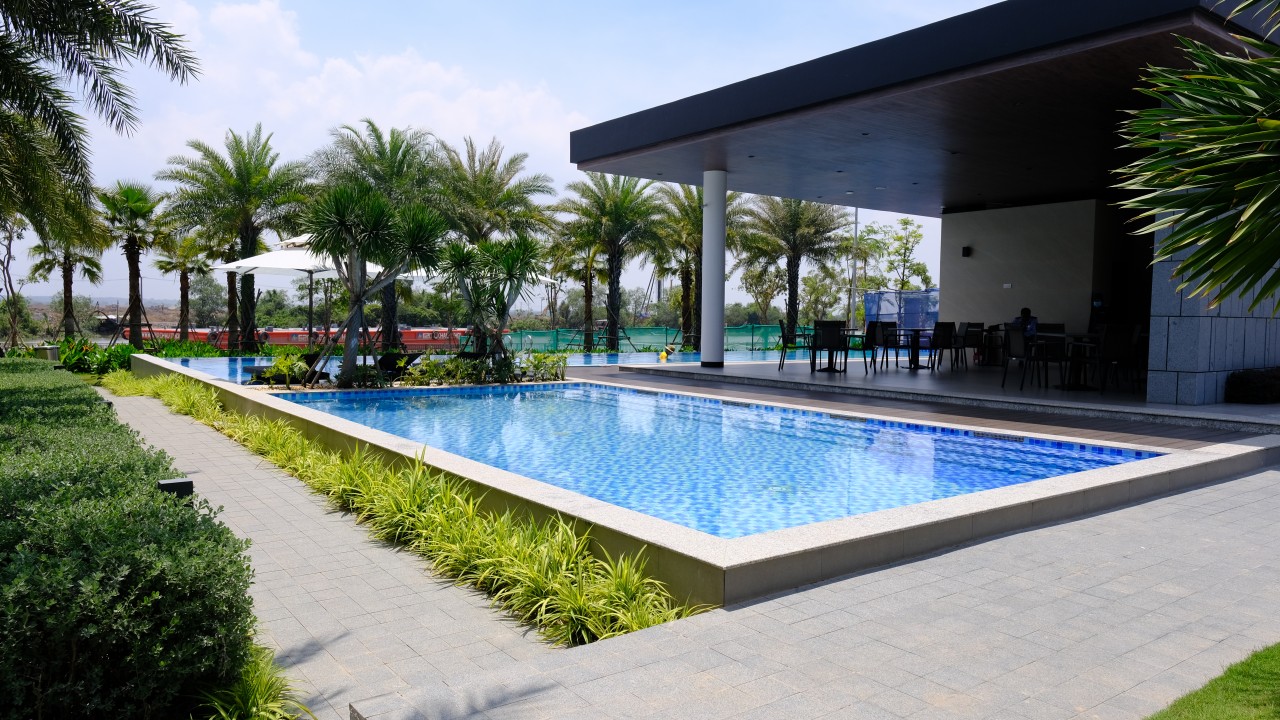 Việc bố trí đèn chiếu sáng năng lượng mặt trời ở các khu công viên cảnh quan, quản lý hệ thống tưới cây tự động giúp tối ưu hóa chi phí điện năng và vận hành. Việc bố trí đèn chiếu sáng năng lượng mặt trời ở các khu công viên cảnh quan, quản lý hệ thống tưới cây tự động giúp tối ưu hóa chi phí điện năng và vận hành.