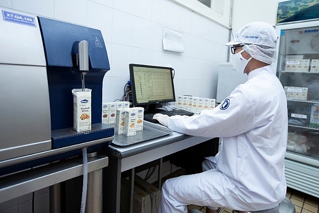 Vinamilk ký thành công hợp đồng xuất khẩu 1,2 triệu USD gioi thieu dong san pham sua hat cao cap vao thi truong han quoc vinamilk ky thanh cong hop dong xuat khau 12 trieu usd