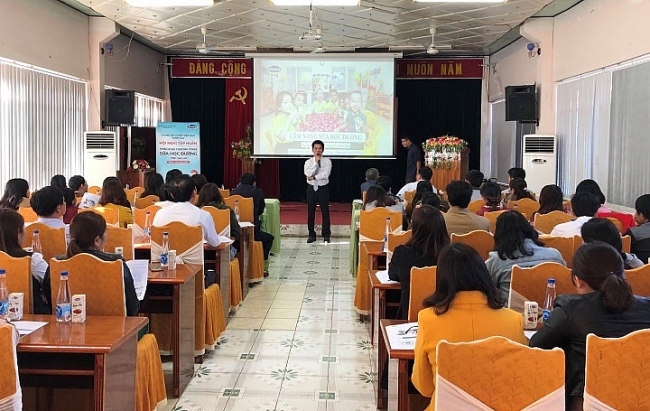 Gần 55.000 trẻ em tỉnh Trà Vinh chính thức được thụ hưởng chương trình sữa học đường gan 55000 tre em tinh tra vinh chinh thuc duoc thu huong chuong trinh sua hoc duong