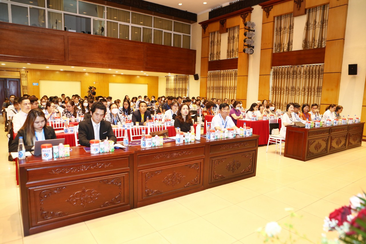 Các sản phẩm hỗ trợ miễn dịch, tăng cường sức khoẻ người Việt của Vinamilk gây chú ý tại triển lãm quốc tế ngành sữa Các sản phẩm hỗ trợ miễn dịch, tăng cường sức khoẻ người Việt của Vinamilk gây chú ý tại triển lãm quốc tế ngành sữa