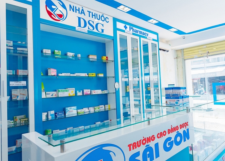 undefined 0008 nha thuoc truong cao dang duoc sai gon 2020
