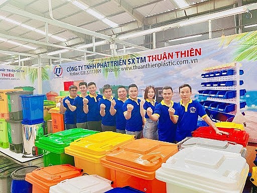 Thuận Thiên Plastic - Chuyên cung cấp các loại thùng rác nhựa bền đẹp, giá rẻ Thuận Thiên Plastic - Chuyên cung cấp các loại thùng rác nhựa bền đẹp, giá rẻ