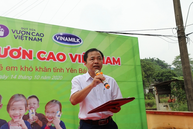 Ông Nguyễn Thanh Sơn đánh giá Quỹ sữa Vươn cao Việt Nam là một chương trình có ý nghĩa nhân văn và ý nghĩa xã hội to lớn đối với sự phát triển của trẻ em Việt Nam. Ông Nguyễn Thanh Sơn đánh giá Quỹ sữa Vươn cao Việt Nam là một chương trình có ý nghĩa nhân văn và ý nghĩa xã hội to lớn đối với sự phát triển của trẻ em Việt Nam.
