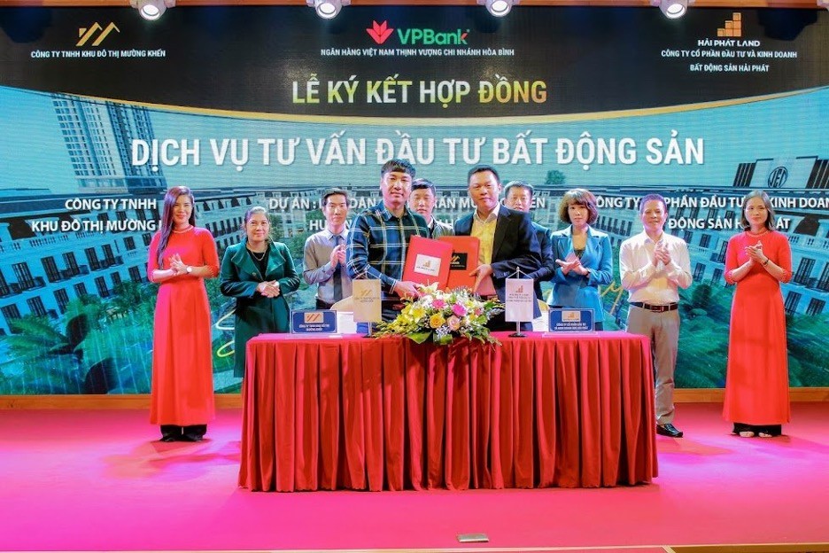 Tưng bừng khí thế lễ ký kết các hợp đồng hợp tác chiến lược dự án Mường Khến Heritage Tưng bừng khí thế lễ ký kết các hợp đồng hợp tác chiến lược dự án Mường Khến Heritage