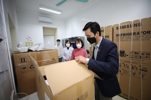 Tân Hoàng Minh ủng hộ công tác phòng chống dịch Covid-19 tại Thái Nguyên Tân Hoàng Minh ủng hộ công tác phòng chống dịch Covid-19 tại Thái Nguyên
