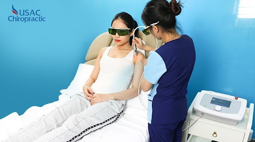 Cảnh báo thoát vị đĩa đệm ở người trẻ và giải pháp điều trị không thuốc theo phác đồ Mỹ Cảnh báo thoát vị đĩa đệm ở người trẻ và giải pháp điều trị không thuốc theo phác đồ Mỹ