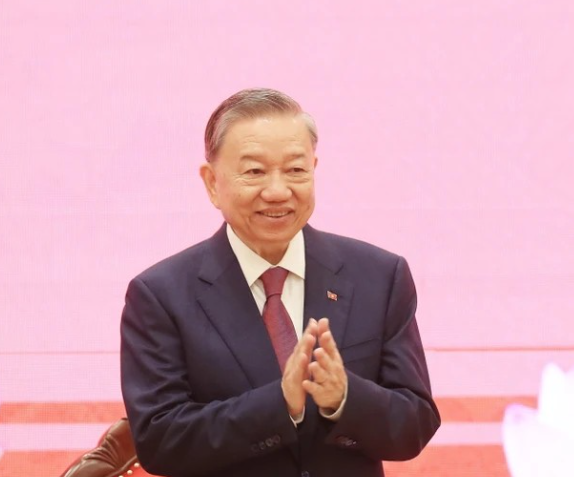 国际友人向苏林总书记表示祝贺 国际友人向苏林总书记表示祝贺