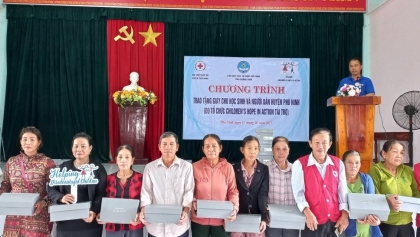 Children's Hope in Action (CHIA) 为广南省富宁县的困难群体提供支持