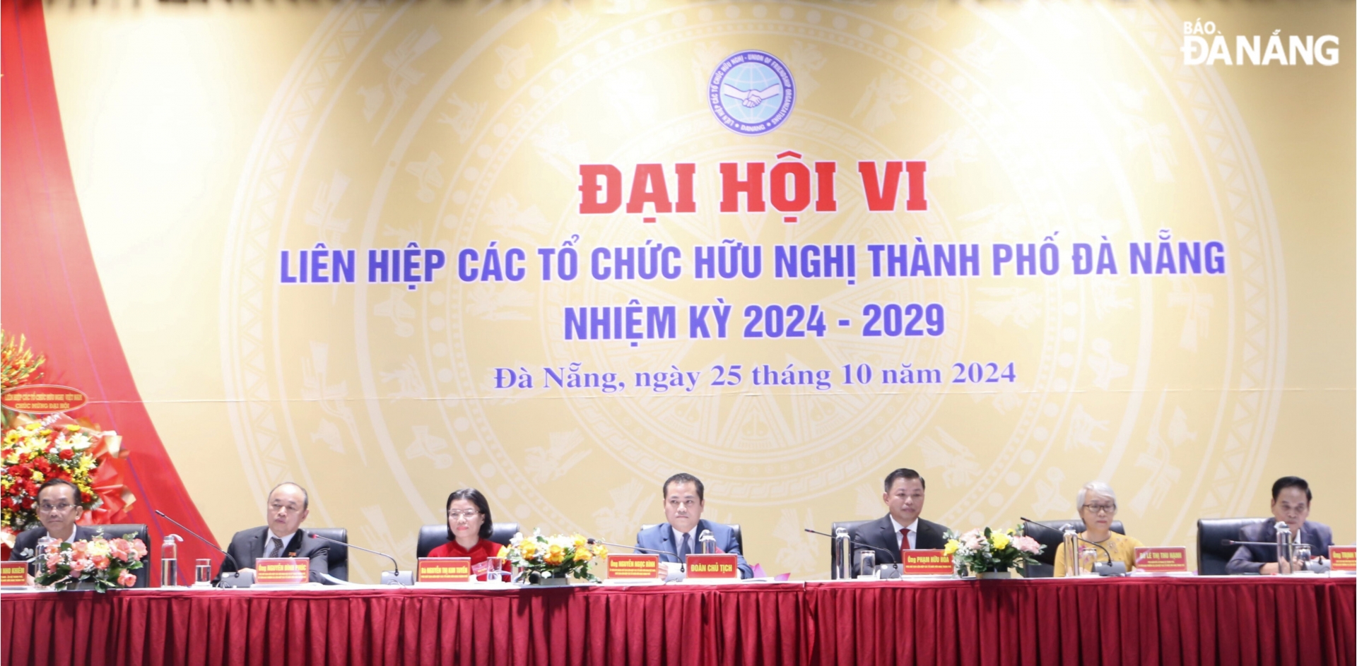 积极主动、不断创新人民对外工作 积极主动、不断创新人民对外工作