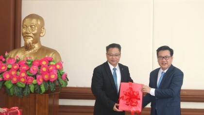 中国东兴市代表团出席在越南的贸易招待会