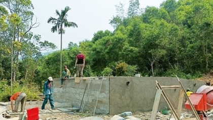 在少数民族和山区建设多个项目