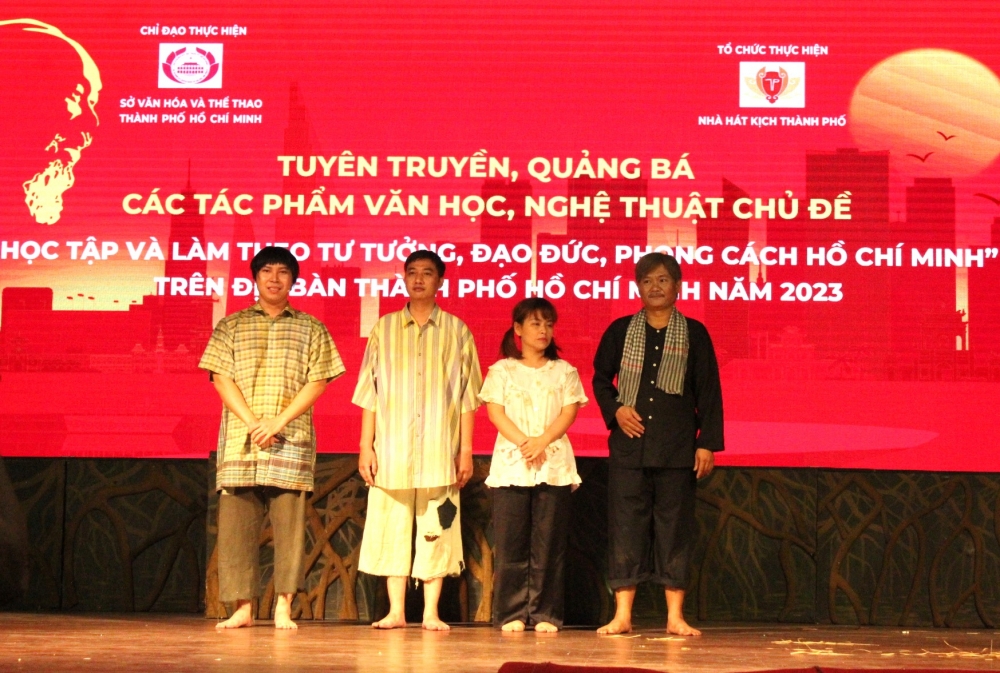 将向胡伯伯学习的作品带给广大观众
