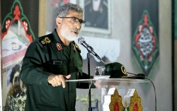 video lanh tu iran khoc thuong truoc linh cuu tuong soleimani