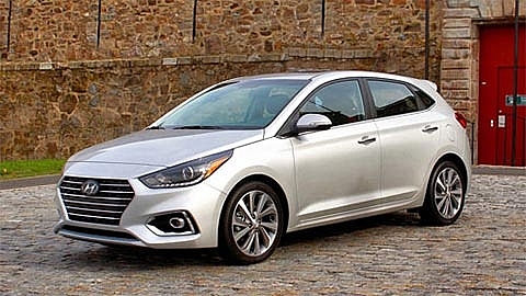 hyundai ra mat accent ban hatchback tai my gia tu 386 trieu dong