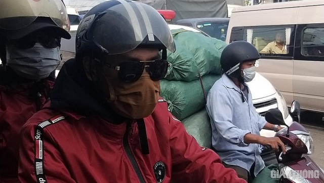 Đường xá, bến xe kẹt cứng vì dòng người về quê đón Tết duong xa ben xe ket cung nguoi dan met moi ve que don tet