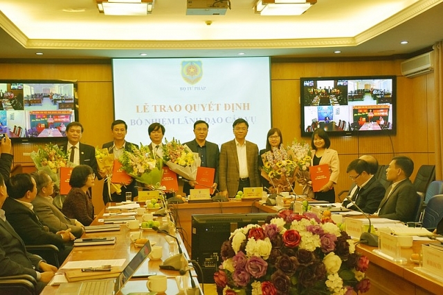 Bộ Tư pháp, Bộ Tài chính điều động, bổ nhiệm lãnh đạo mới bo tu phap bo tai chinh dieu dong bo nhiem lanh dao moi