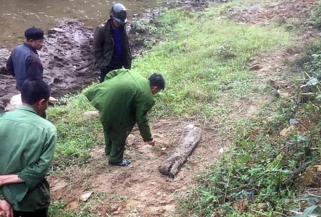 Lào Cai: Cô gái 24 tuổi bị vùi xác bên bờ suối ngày mùng 2 Tết lao cai co gai 24 tuoi bi vui xac ben bo suoi ngay mung 2 tet