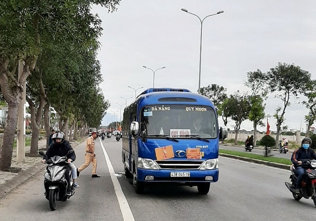 Đi chúc Tết, nam sinh lớp 6 tử vong sau va chạm với xe khách di chuc tet nam sinh lop 6 tu vong sau va cham voi xe khach