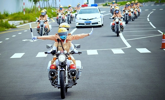 Nhiều tuyến phố lớn được phân luồng, tổ chức giao thông phục vụ diễn tập bảo vệ Đại hội XIII (Ảnh minh họa) Nhiều tuyến phố lớn được phân luồng, tổ chức giao thông phục vụ diễn tập bảo vệ Đại hội XIII (Ảnh minh họa)
