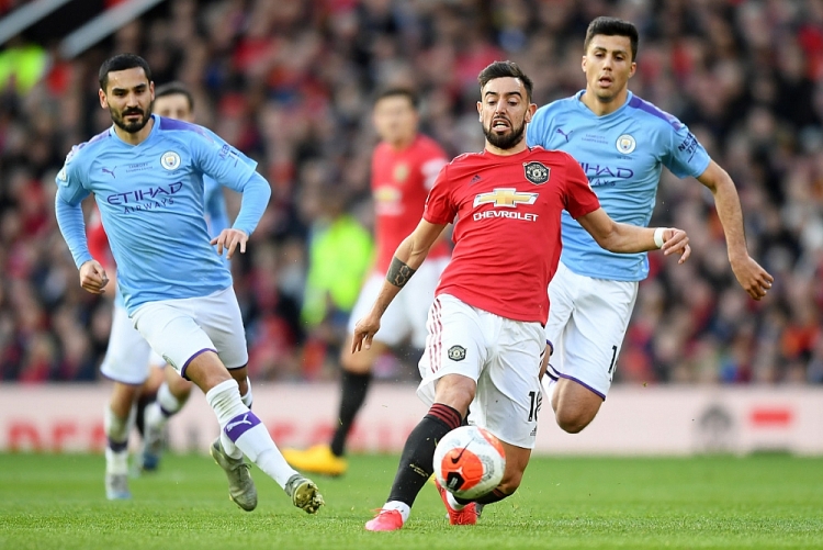 MU (đỏ) đang có phong độ tốt hơn Man City
