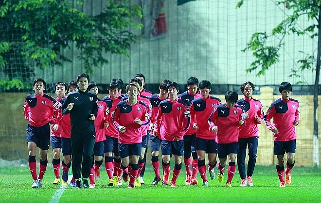 Đội hình của Cerezo Osaka hiện không có tuyển thủ quốc gia Nhật Bản nào Đội hình của Cerezo Osaka hiện không có tuyển thủ quốc gia Nhật Bản nào