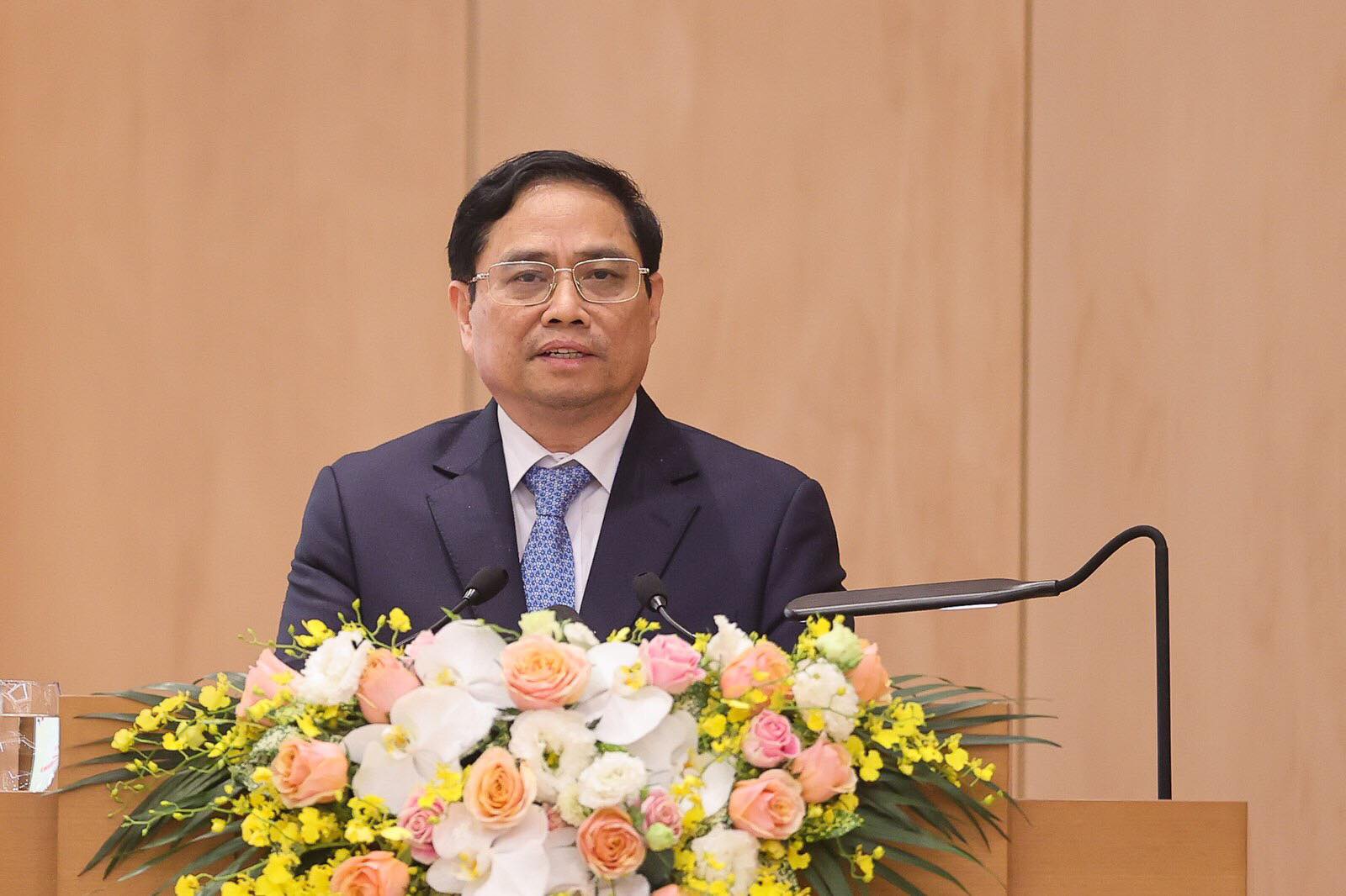Hoàn thành ở mức cao nhất các mục tiêu, nhiệm vụ đã đề ra trong bối cảnh "khó khăn chồng chất khó khăn" Hoàn thành ở mức cao nhất các mục tiêu, nhiệm vụ đã đề ra trong bối cảnh "khó khăn chồng chất khó khăn"