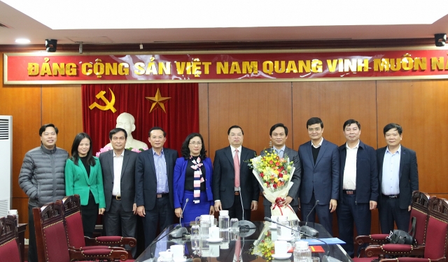 ban tuyen giao trung uong co tan vu pho 42 tuoi