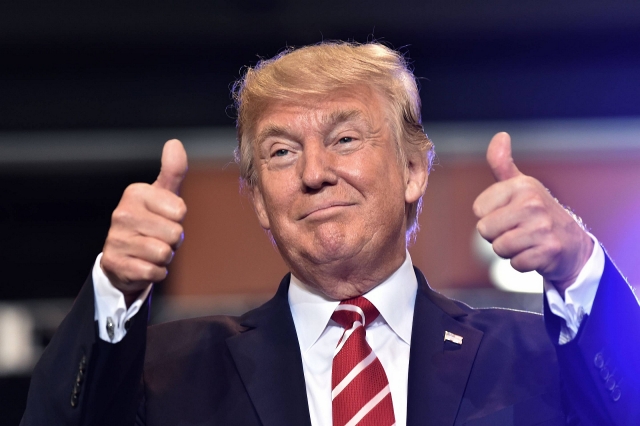 Kết thúc luận tội, Tổng thống Mỹ Donald Trump được tuyên "trắng án" ket thuc luan toi tong thong my donald trump duoc tuyen trang an