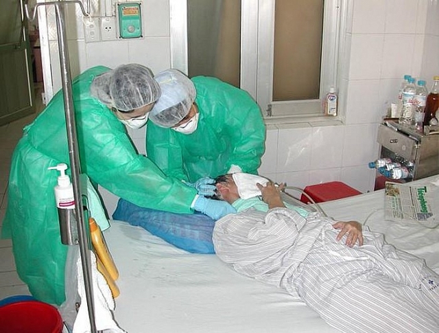 Dịch virus corona: Người lớn dễ nhiễm bệnh hơn trẻ em, nam nhiễm nhiều hơn nữ? dich virus corona nguoi lon de nhiem benh hon tre em nam nhiem nhieu hon nu