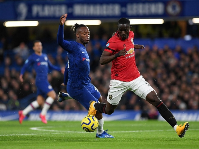 Sau trận thua Arsenal, hàng thủ MU đã "lột xác" ngoạn mục như thế nào? sau tran thua arsenal hang thu mu da lot xac ngoan muc nhu the nao