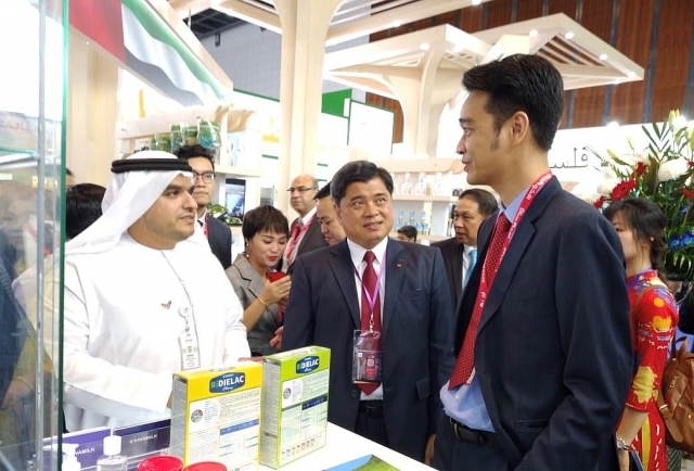 Vinamilk ký hợp đồng 20 triệu USD ngay tại hội chợ quốc tế Gulfood Dubai 2020 vinamilk ky hop dong 20 trieu usd ngay tai hoi cho quoc te gulfood dubai 2020