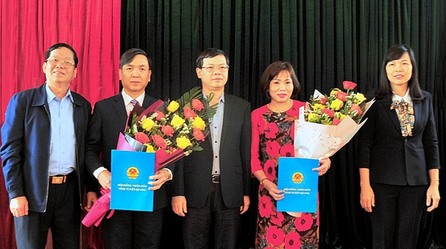 Nhân sự, lãnh đạo mới tại Ninh Bình và Tuyên Quang nhan su lanh dao moi tai ninh binh va tuyen quang