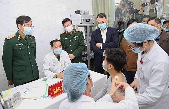 Chống đại dịch COVID-19: Ấn tượng Việt Nam! Chống đại dịch COVID-19: Ấn tượng Việt Nam!