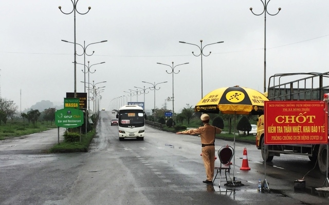 ‘Hàng xóm’ siết chặt kiểm soát, Hải Dương đề nghị tạo điều kiện thông thương