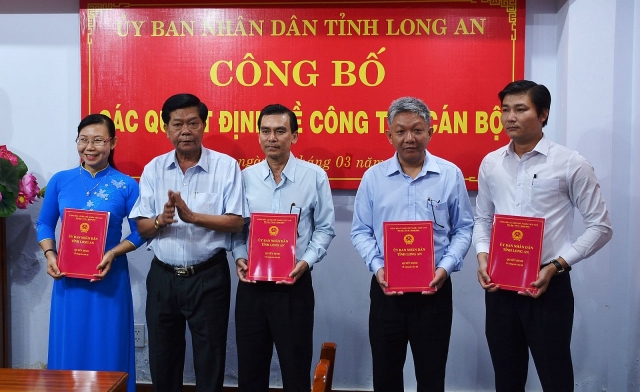 dieu dong bo nhiem nhan su moi thanh hoa long an