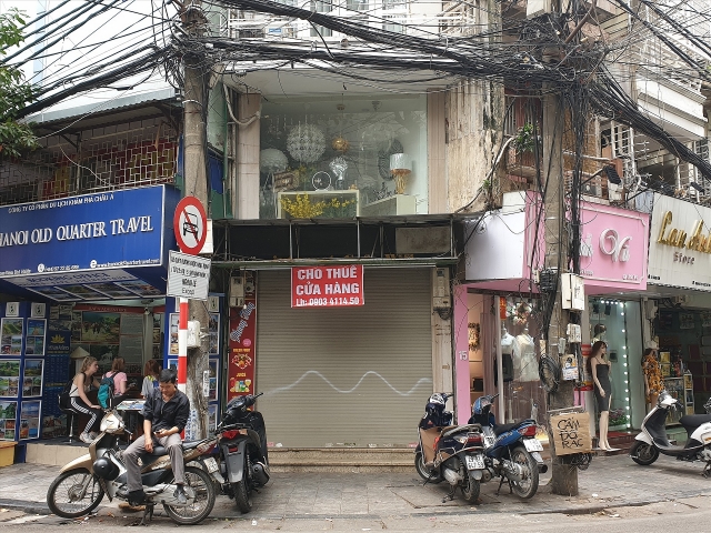 Phố cổ Hà Nội đìu hiu, vắng vẻ giữa dịch COVID-19 pho co ha noi diu hiu vang ve giua dich covid 19