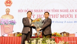 thu tuong phe chuan ong nguyen duc trung giu chuc chu tich tinh nghe an