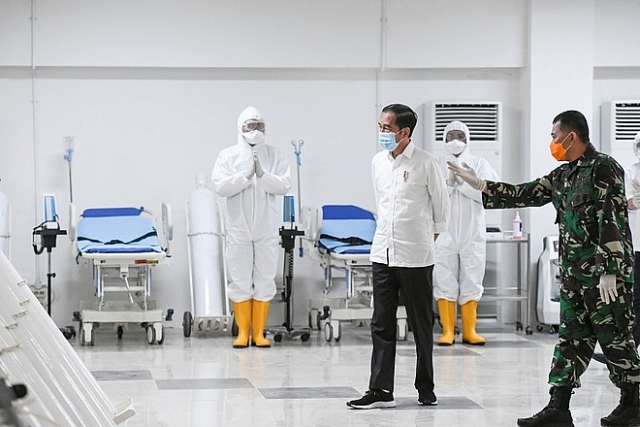 Indonesia thưởng tiền cho các y bác sĩ tại nhiều nơi có dịch COVID-19 indonesia thuong tien cho cac y bac si tai nhieu noi co dich covid 19