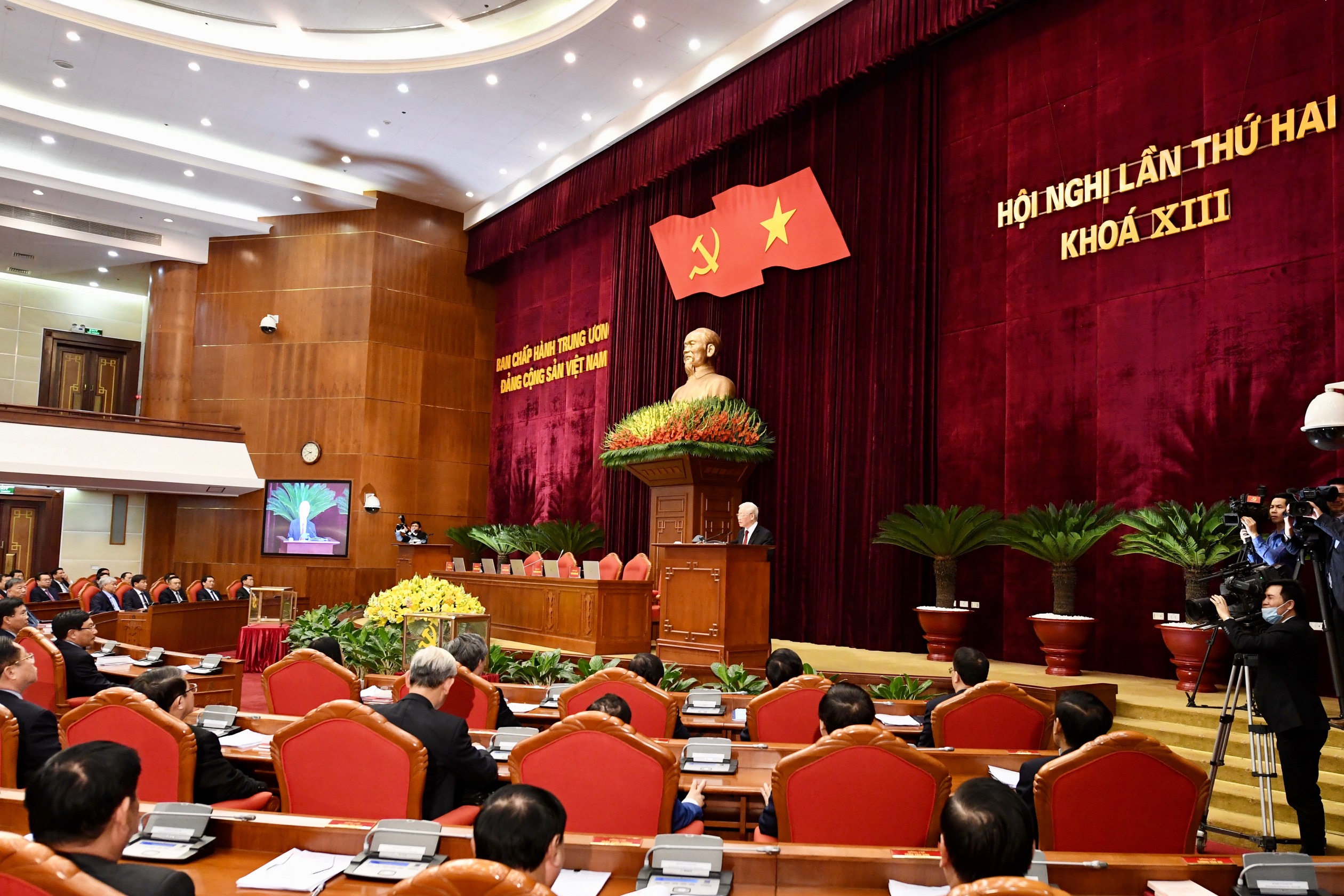 Tổng Bí thư, Chủ tịch nước: Tập trung thực hiện 6 trọng tâm và vấn đề thực tiễn bức thiết Tổng Bí thư, Chủ tịch nước: Tập trung thực hiện 6 trọng tâm và vấn đề thực tiễn bức thiết