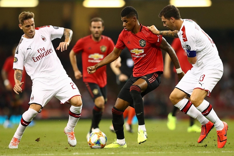 MU (đỏ) được đánh giá là ứng cử viên hàng đầu cho chức vô địch Europa League năm nay MU (đỏ) được đánh giá là ứng cử viên hàng đầu cho chức vô địch Europa League năm nay