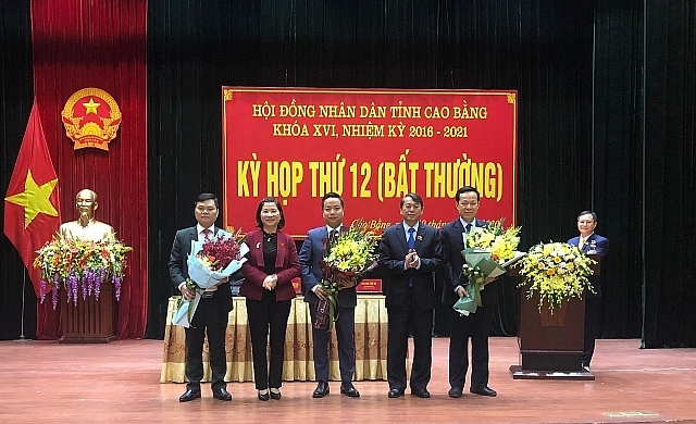 Thủ tướng phê chuẩn nhân sự, lãnh đạo mới tại Cao Bằng, Vĩnh Long, Đà Nẵng thu tuong phe chuan nhan su lanh dao moi tai cao bang vinh long da nang