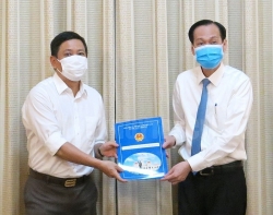 chan dung thu truong do xuan tuyen bi thu dang uy bo y te
