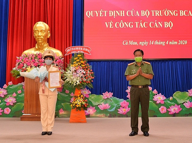 Cà Mau có nữ Phó Giám đốc Công an tỉnh đầu tiên ca mau co nu pho giam doc cong an tinh dau tien