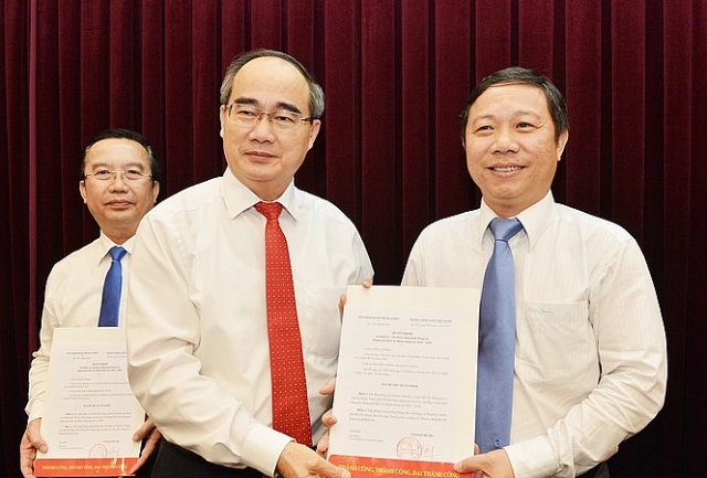 Điều động, bổ nhiệm lãnh đạo mới tại TP.HCM và Lâm Đồng dieu dong bo nhiem lanh dao moi tai tphcm va lam dong