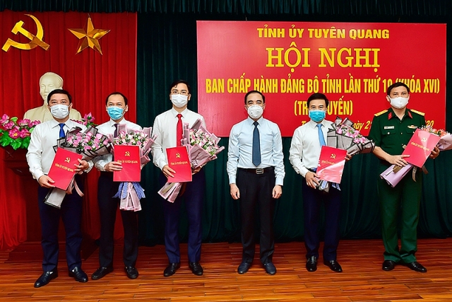 Ban Bí thư kiện toàn nhân sự, lãnh đạo mới tại Cần Thơ, Tuyên Quang ban bi thu kien toan nhan su lanh dao moi tai can tho tuyen quang