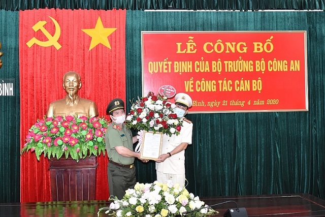 Tin điều động, bổ nhiệm lãnh đạo mới tại Lạng Sơn, Ninh Bình tin dieu dong bo nhiem lanh dao moi tai lang son ninh binh