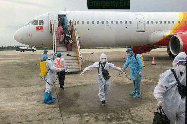 Đưa hơn 100 công dân mắc kẹt vì COVID-19 tại Indonesia về nước dua hon 100 cong dan mac ket vi covid 19 tai indonesia ve nuoc