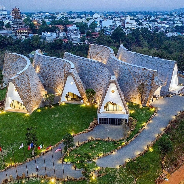 16 điểm du lịch lý tưởng, không đông đúc dịp nghỉ lễ 30/4 - 1/5 16 diem di choi sieu dep tranh dong nguoi dip nghi le 304 15